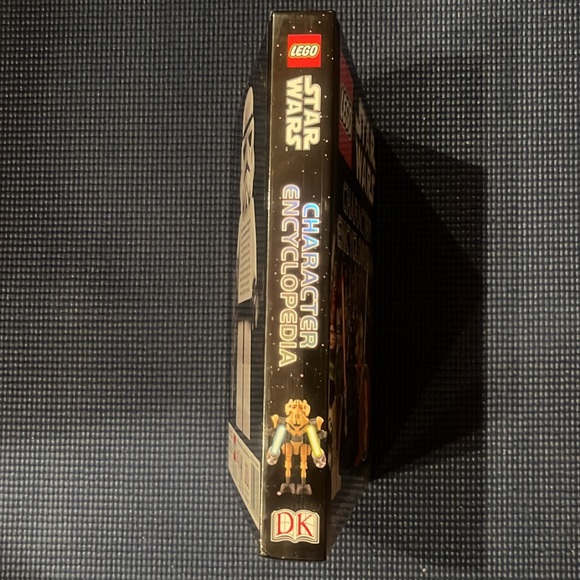 Lego Star Wars Character Encyclopedia 2011 - Picture 3 of 6